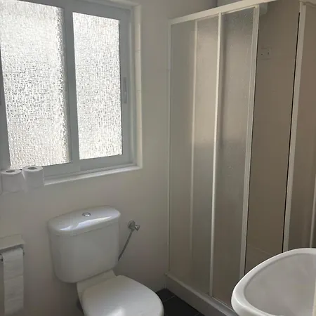 شقة Arzella Flat خليج سانت بول