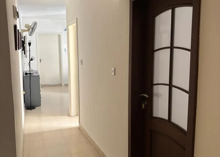 Arzella Flat * St. Paul's Bay